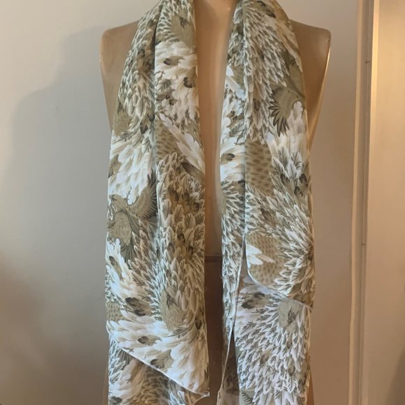 Vintage Scarf in 100% Georgette white, ivory and brown - in Hawk and Feathers - Picture 10 of 10